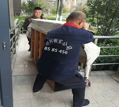 专业钢琴搬搬运.webp 专业钢琴搬搬运.webp