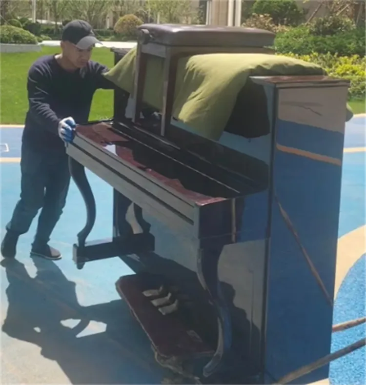钢琴搬运.webp 钢琴搬运.webp